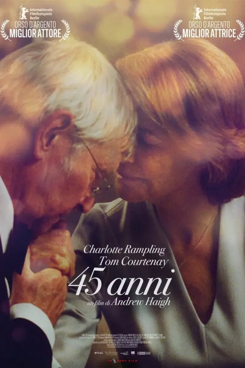 45 anni poster backdrop